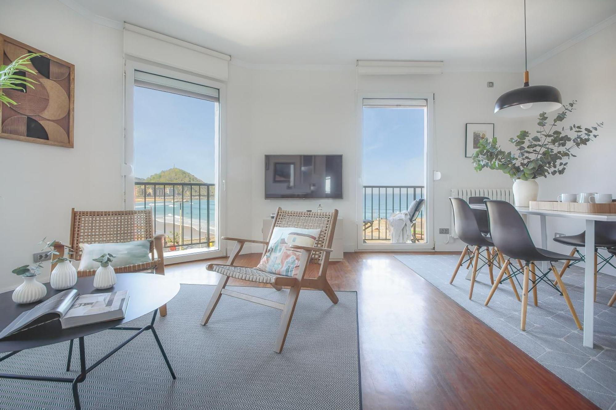 Sea Views From 4 Balconies Walk Score 90 Appartement *